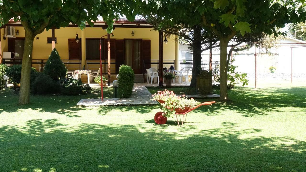 Garden Beach House Paralia Panteleimonos Exterior foto